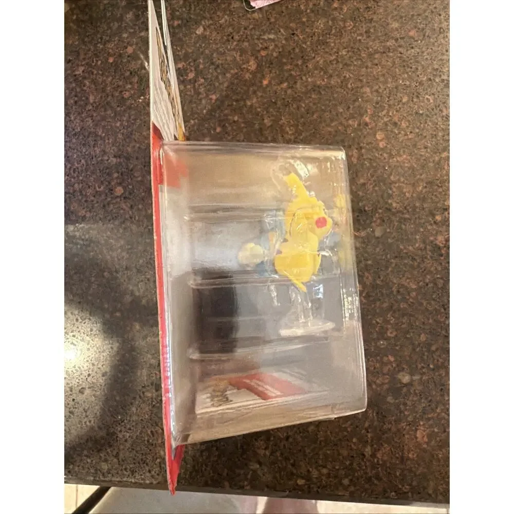Battle Figure Pack Pokemon: Froakie and Pikachu